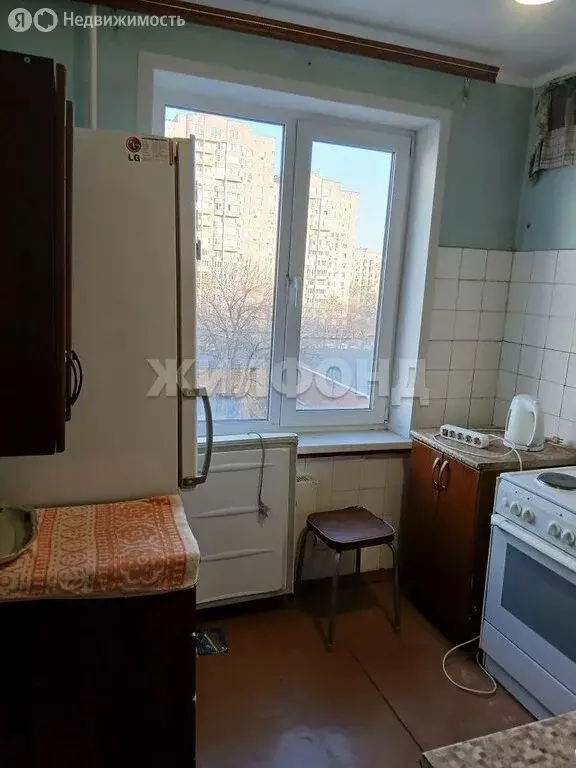 3-комнатная квартира: Тольятти, Революционная улица, 4 (51.4 м) - Фото 1