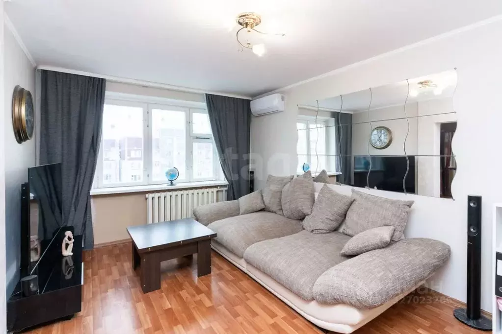 2-к кв. Тюменская область, Тюмень ул. Николая Семенова, 25 (62.3 м) - Фото 1