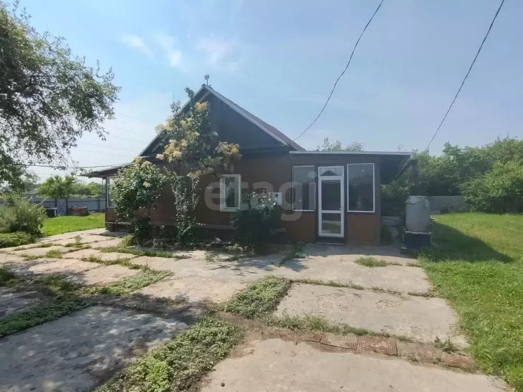 Дом в Амурская область, Белогорск ул. 2-я Путейская, 6 (100 м) - Фото 0