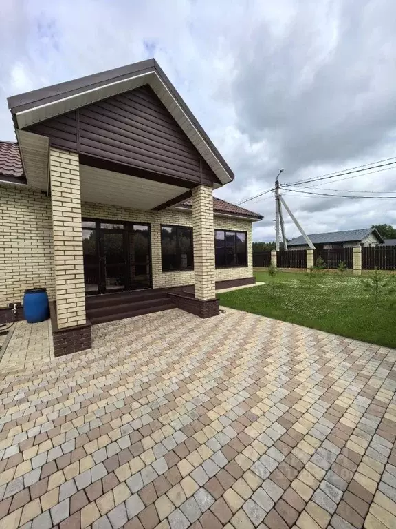 Коттедж в Омская область, Омский район, с. Красноярка ул. Солнечная, ... - Фото 1