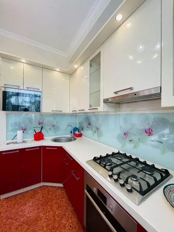 4-к. квартира, 81 м, 1/5 эт. - Фото 1