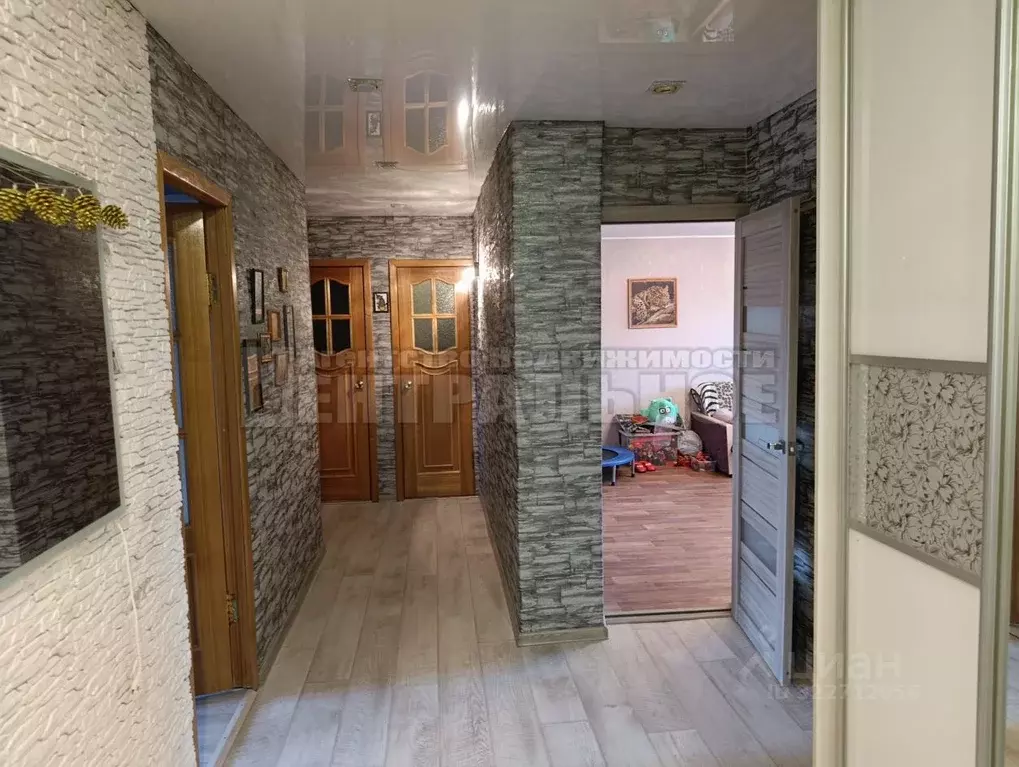 3-к кв. Смоленская область, Смоленск Хлебозаводской пер., 13 (68.4 м) - Фото 1