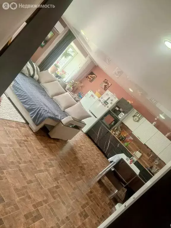 3-комнатная квартира: посёлок городского типа Новошахтинский, ... - Фото 2