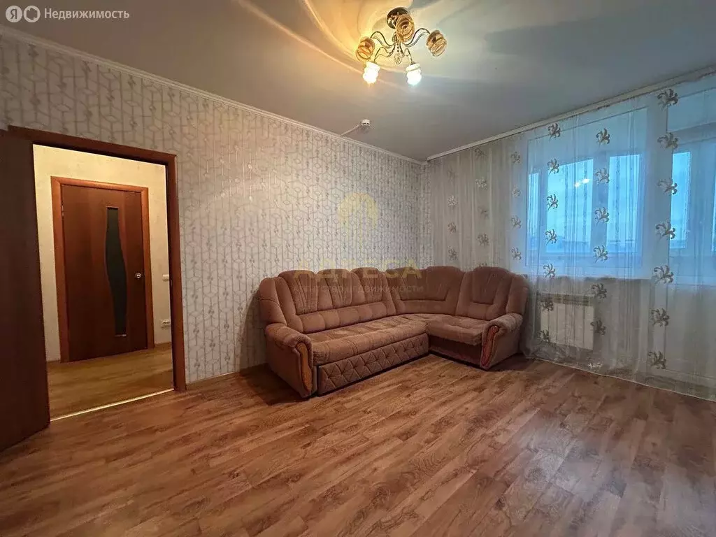 1-комнатная квартира: Оренбург, Салмышская улица, 64/2 (36.4 м) - Фото 1