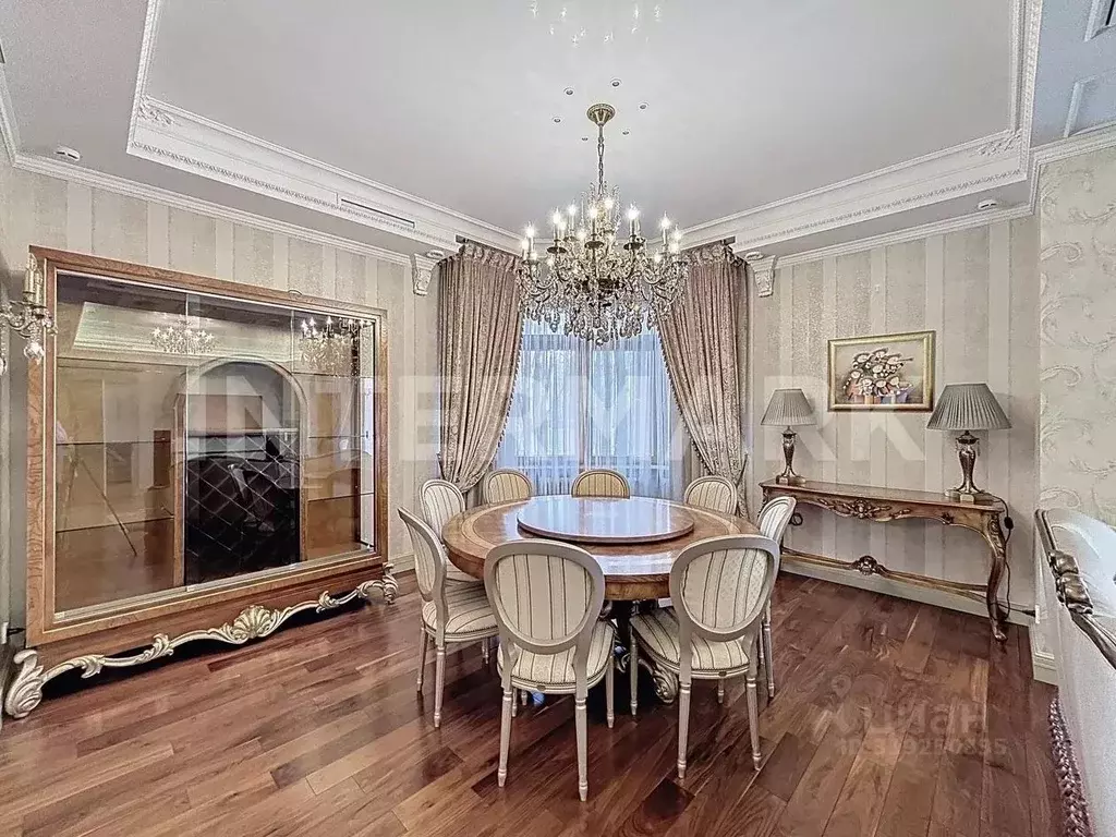 5-к кв. Москва Староволынская ул., 12к2 (300.0 м) - Фото 1