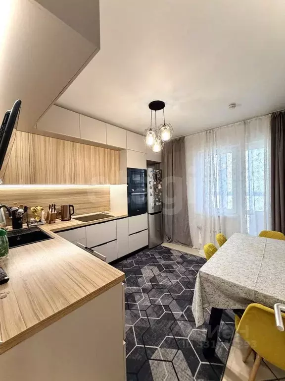 3-к кв. Москва ул. Михайлова, 30Ак1 (71.6 м) - Фото 1