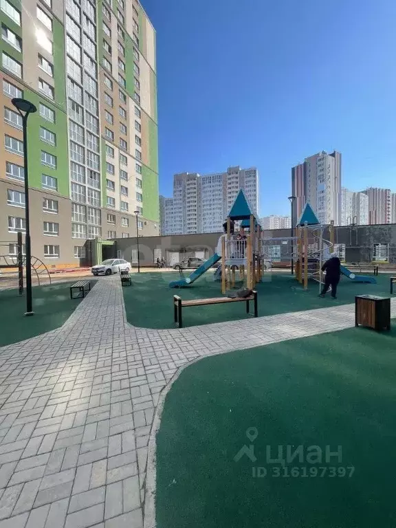 2-к кв. Оренбургская область, Оренбург ул. Неплюева, 2 (77.1 м) - Фото 1