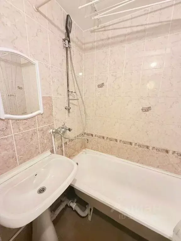 1-к кв. Свердловская область, Екатеринбург ул. Репина, 78 (35.0 м) - Фото 2