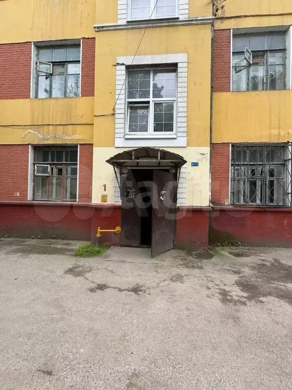 Комната 11,8 м в 1-к., 1/3 эт. - Фото 0