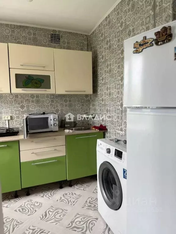2-к кв. Бурятия, Улан-Удэ ул. Борсоева, 3 (42.5 м) - Фото 1