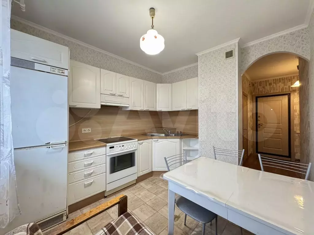 1-к. квартира, 40 м, 8/14 эт. - Фото 0