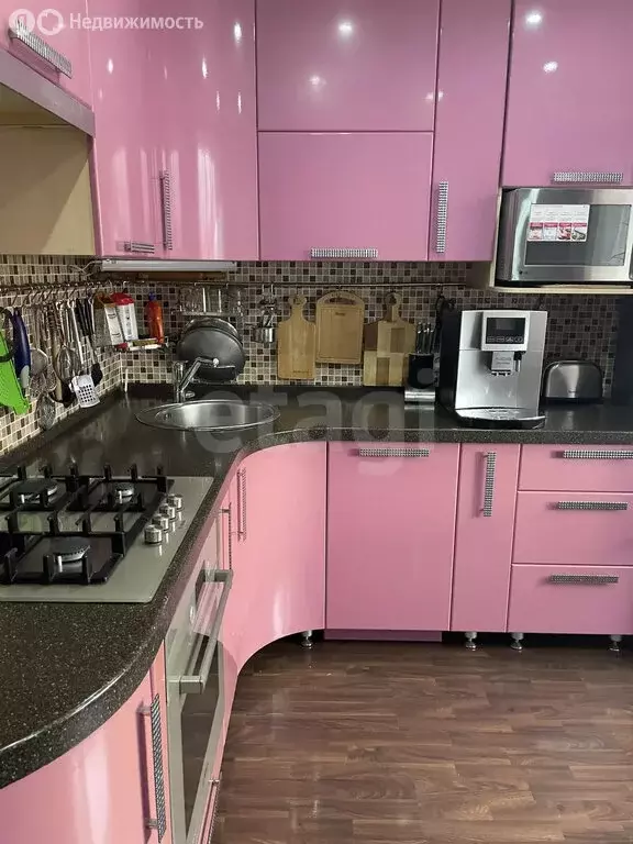 3-комнатная квартира: Усинск, Молодёжная улица, 14 (69.2 м) - Фото 1