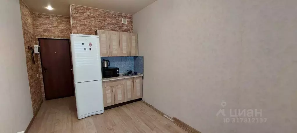 Студия Свердловская область, Екатеринбург ул. Пирогова, 28А (16.0 м) - Фото 1