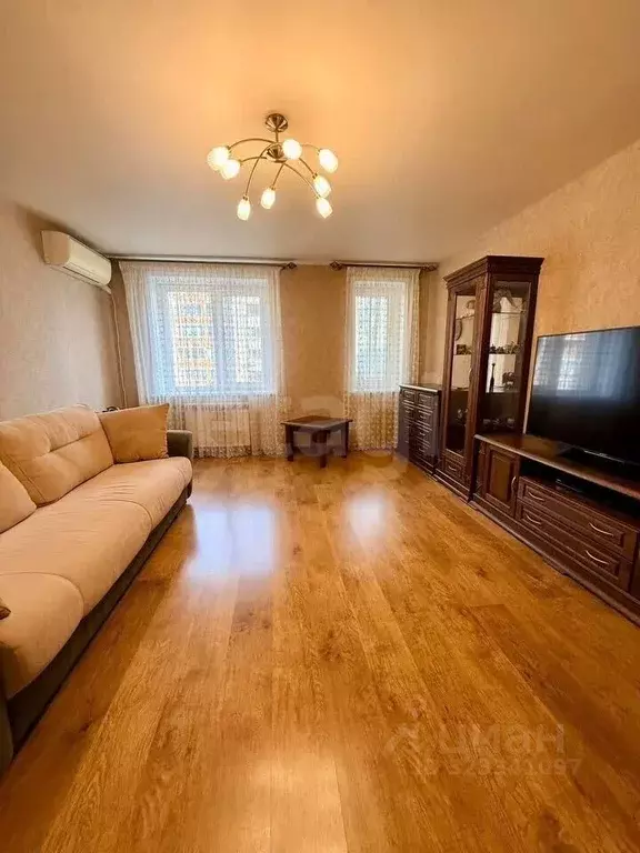 2-к кв. Самарская область, Самара Демократическая ул., 37 (63.5 м) - Фото 1