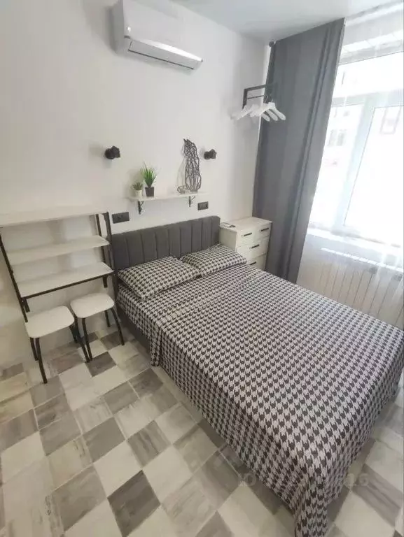 1-к кв. Омская область, Омск ул. Серова, 21 (20.0 м) - Фото 2