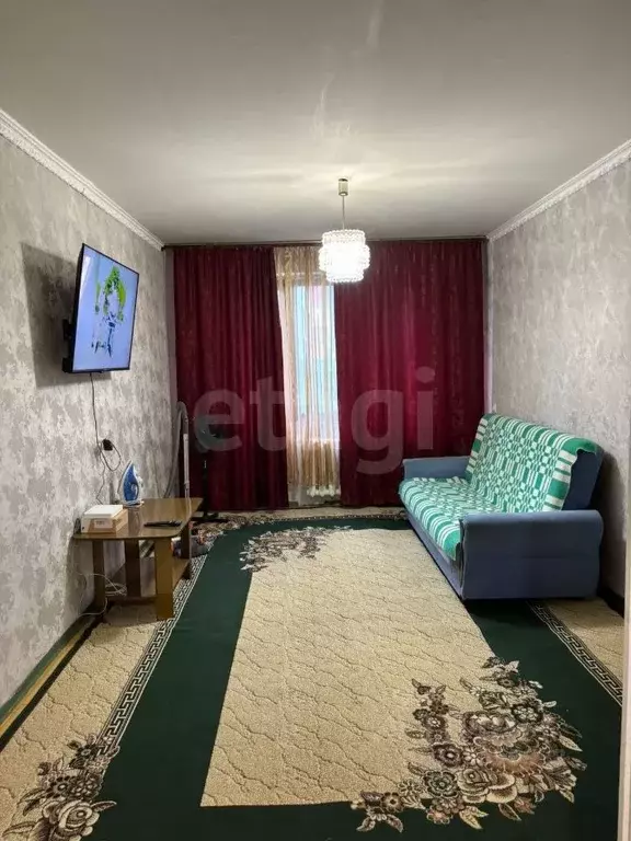 3-к кв. Тюменская область, Тюмень ул. 50 лет Октября, 54 (66.4 м) - Фото 1