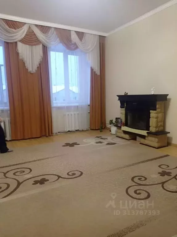 3-к кв. Башкортостан, Нефтекамск ул. Карла Маркса, 3 (97.0 м) - Фото 0