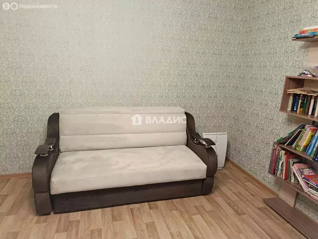 3-комнатная квартира: Отрадное, Заводская улица, 13 (71.6 м) - Фото 1