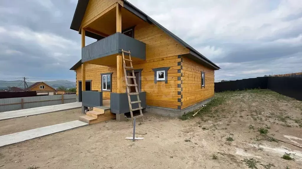 Дом в Бурятия, Тарбагатайский район, Саянтуйское с/пос, с. Нижний ... - Фото 0
