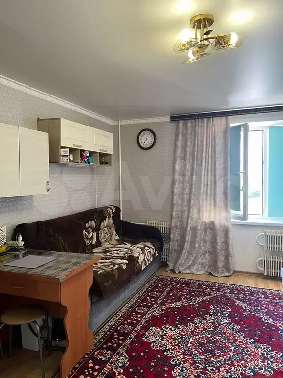 Комната 18,3 м в 4-к., 4/9 эт. - Фото 1