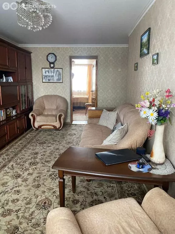 3-комнатная квартира: Гай, Молодёжная улица, 71 (59 м) - Фото 1