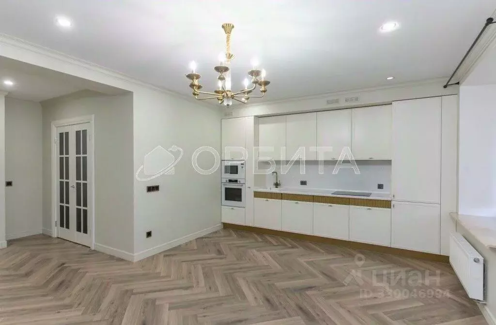 3-к кв. Тюменская область, Тюмень ул. Николая Семенова, 19к1 (119.0 м) - Фото 1