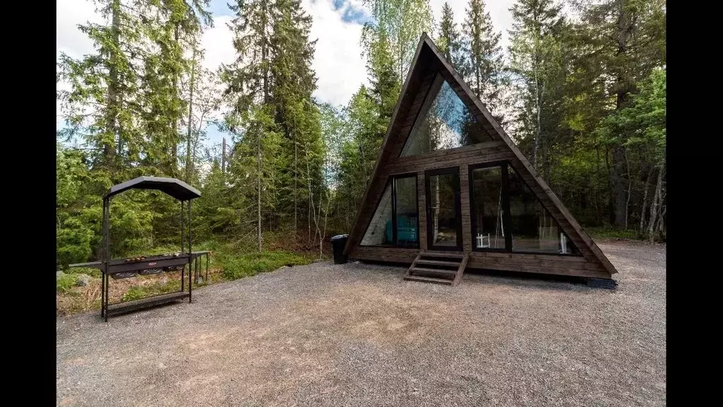 Дом в Карелия, Сортавальский муниципальный округ, пос. Рускеала ш. ... - Фото 2