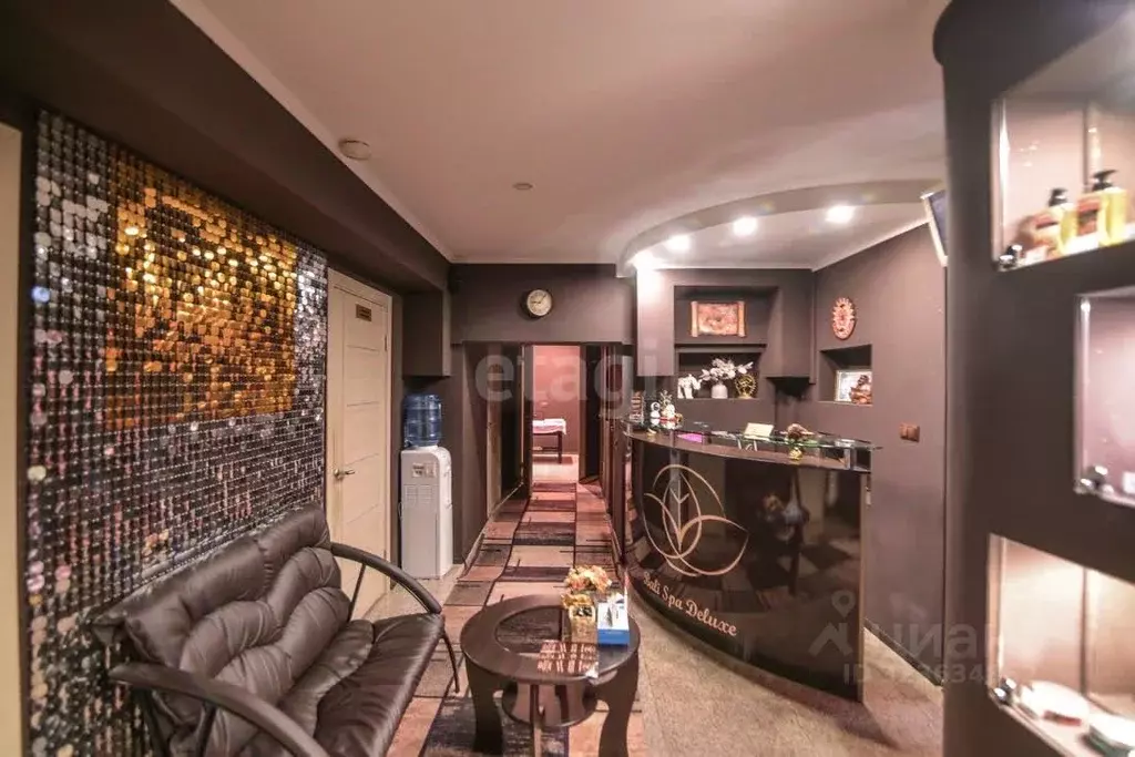 Офис в Сахалинская область, Южно-Сахалинск ул. Алексея Максимовича ... - Фото 1