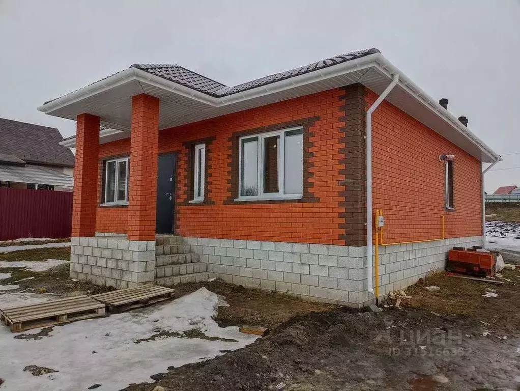 Дом в Белгородская область, Белгородский район, с. Стрелецкое ... - Фото 1