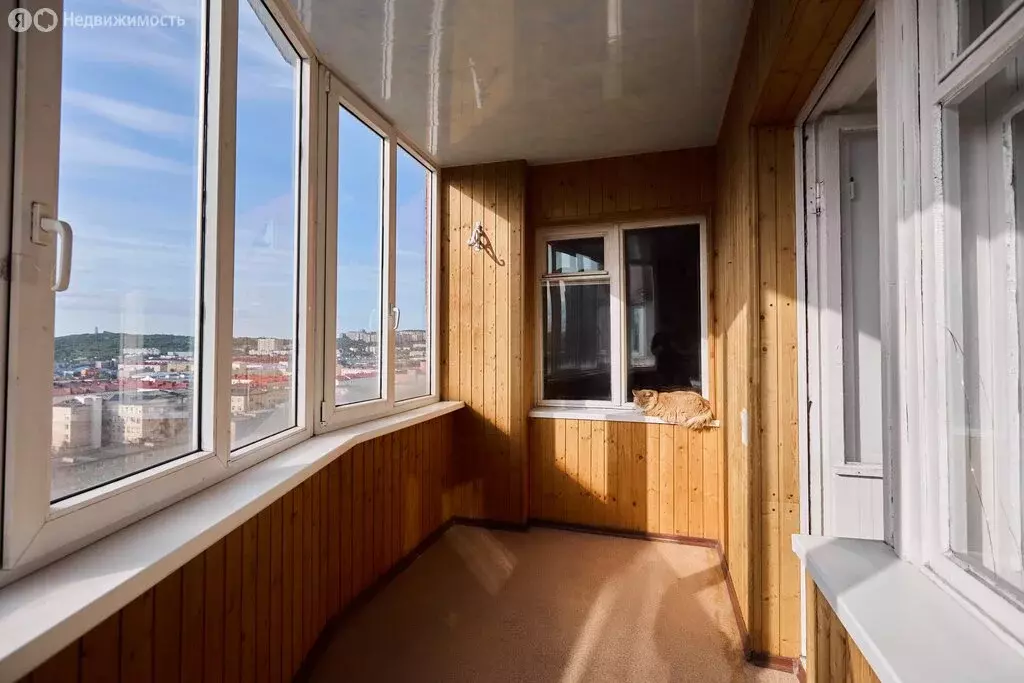 3-комнатная квартира: Мурманск, улица Воровского, 20 (69.5 м) - Фото 0