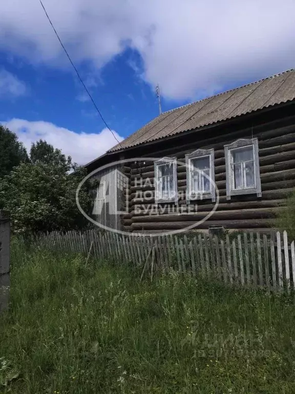 Дом в Удмуртия, Глазовский район, д. Кабаково Глазовская ул. (36 м) - Фото 0