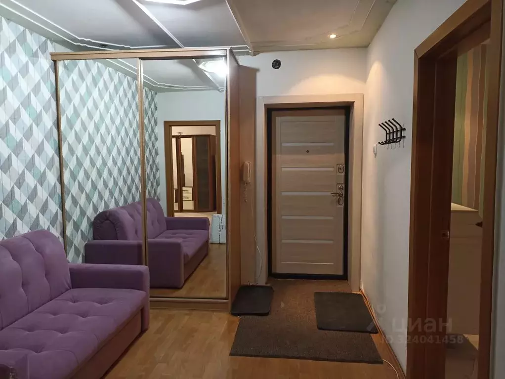 2-к кв. Челябинская область, Челябинск Каслинская ул., 46а (63.7 м) - Фото 1