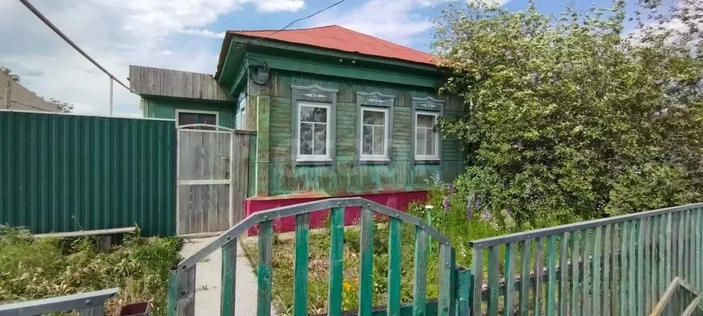 Дом в Саратовская область, Балашовский район, Хоперское муниципальное ... - Фото 1