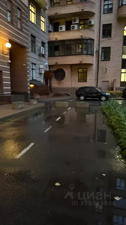 Гараж в Москва ул. Трехгорный Вал, 14С1 (13 м) - Фото 1