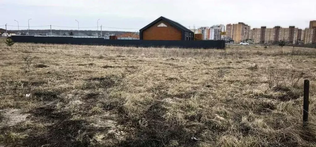 Участок в Белгородская область, Старый Оскол ул. Фестивальная, 8 (15.0 ... - Фото 1