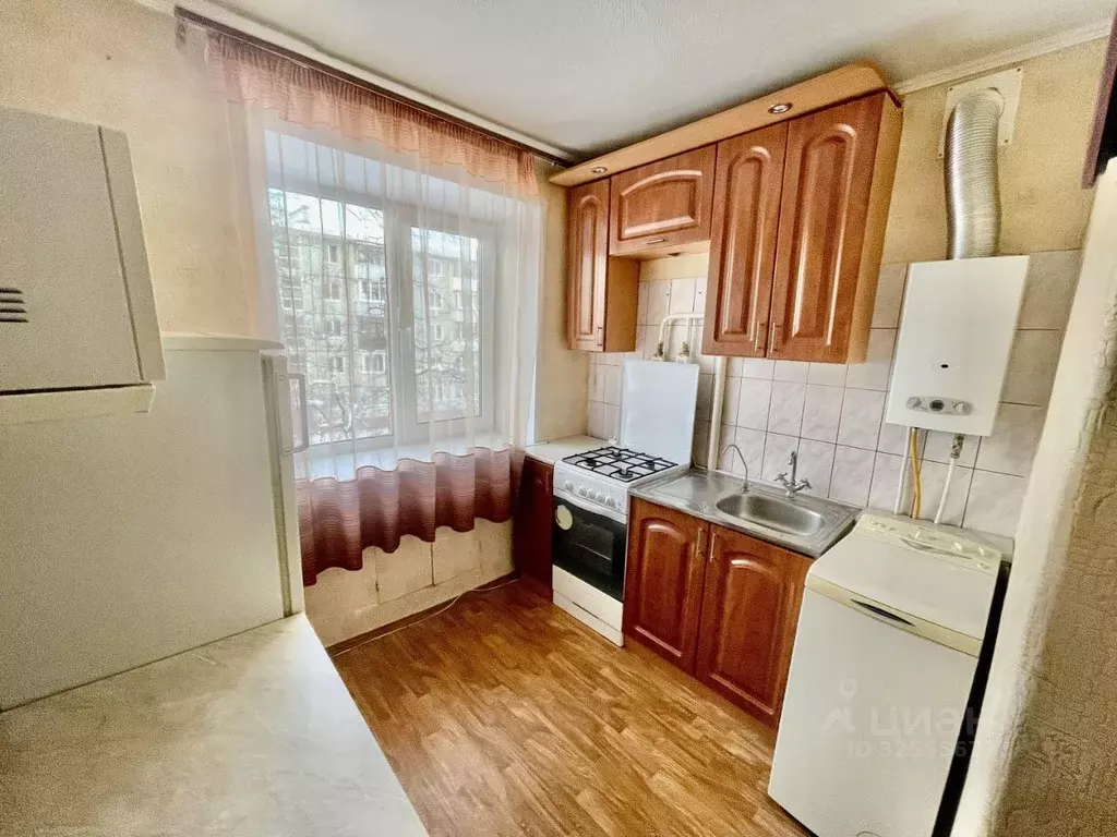 2-к кв. Брянская область, Брянск Литейная ул., 60 (60.0 м) - Фото 1