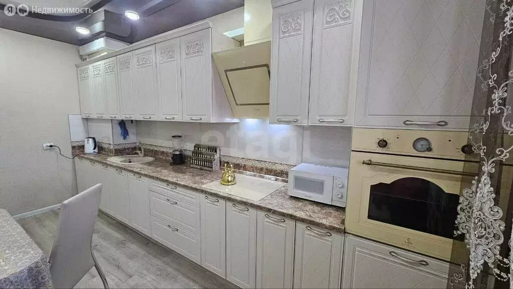 3-комнатная квартира: Абакан, улица Кирова, 120к2 (92.1 м) - Фото 2