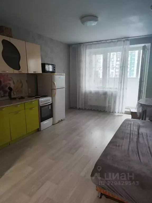 2-к кв. Тюменская область, Тюмень ул. Валентины Трофимовой, 13 (66.0 ... - Фото 1