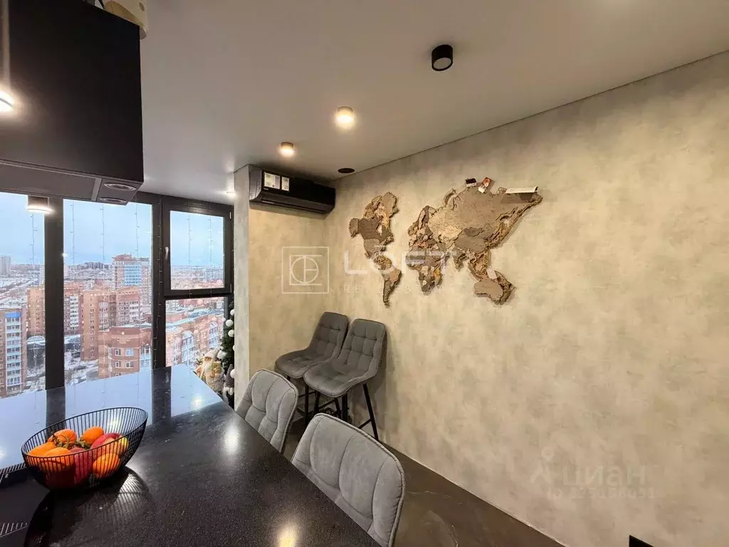 3-к кв. Красноярский край, Красноярск ул. Авиаторов, 38 (86.5 м) - Фото 1