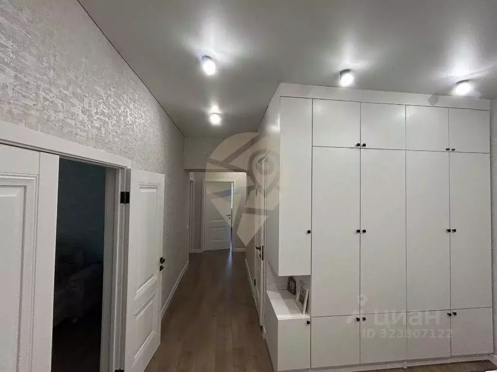 3-к кв. Белгородская область, Старый Оскол Жукова мкр, 18 (90.3 м) - Фото 2