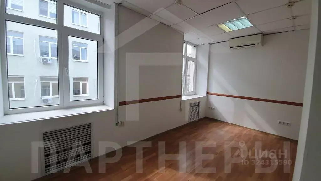 Офис в Краснодарский край, Краснодар Красная ул., 182 (97 м) - Фото 0