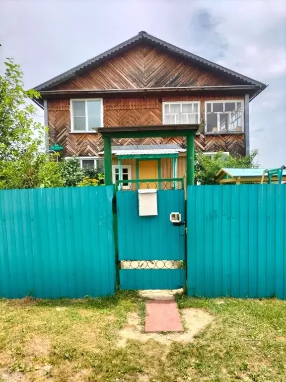 Дом в Хабаровский край, Имени Лазо район, Мухен рп Гаражная ул. (152 ... - Фото 1