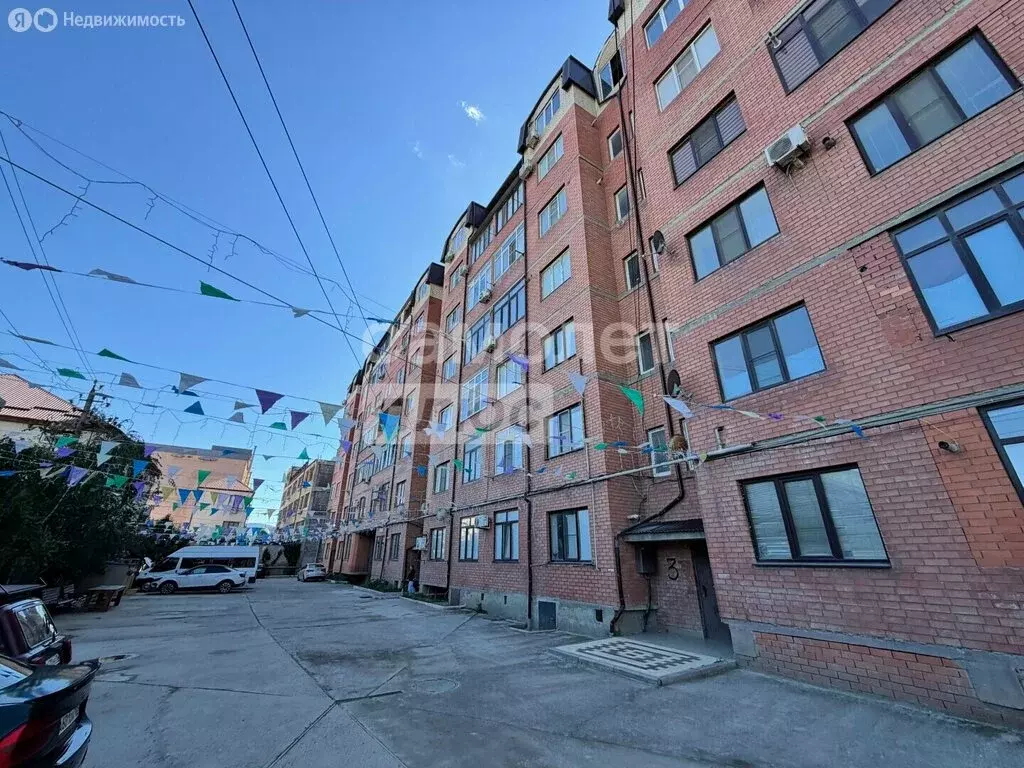 2-комнатная квартира: Махачкала, улица Али Омарова, 3А (63.5 м) - Фото 1
