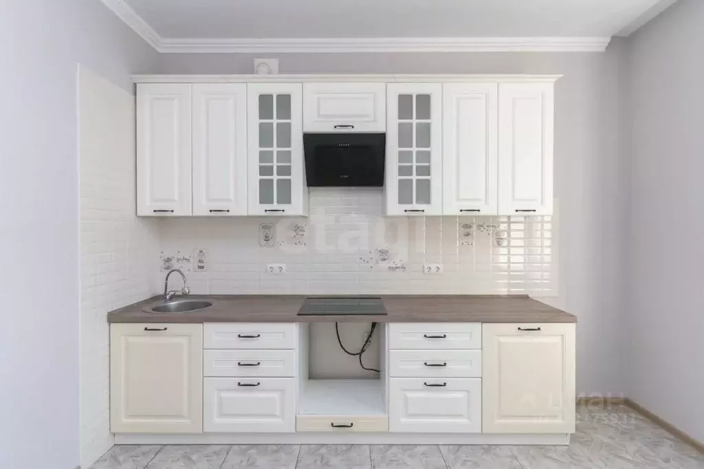 1-к кв. Тюменская область, Тюмень 6-й мкр, ул. Валерии Гнаровской, ... - Фото 1