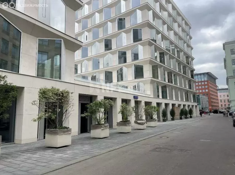 Торговая площадь (283 м) - Фото 0