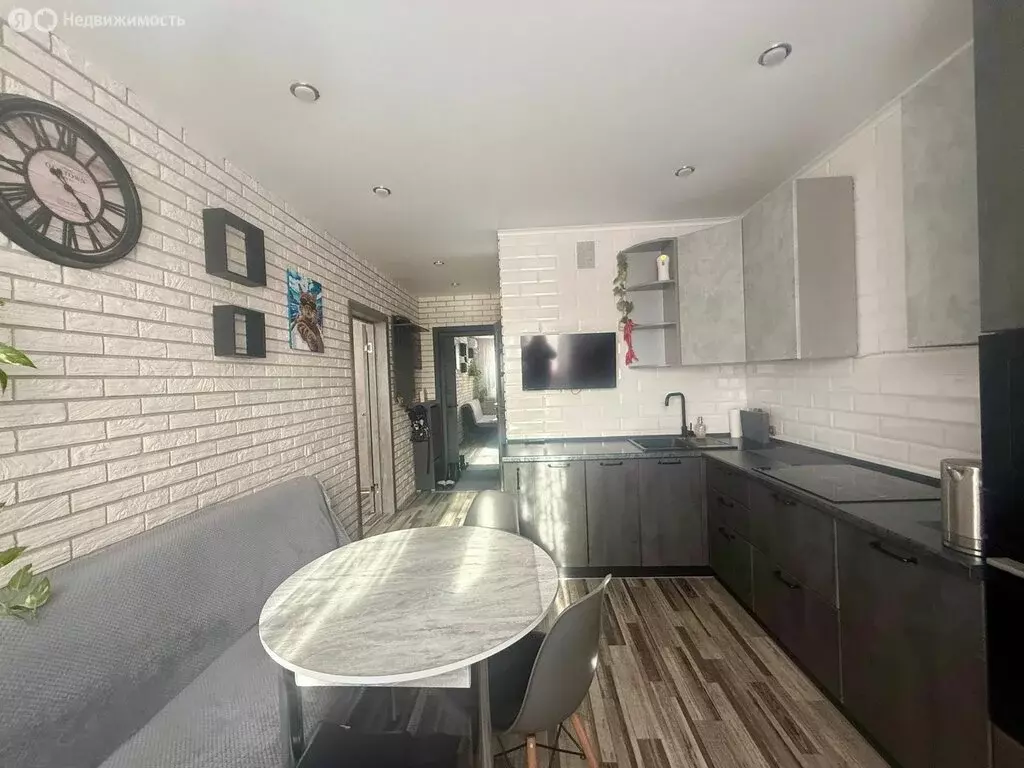 1-комнатная квартира: Оренбург, улица Поляничко, 11 (38 м) - Фото 1