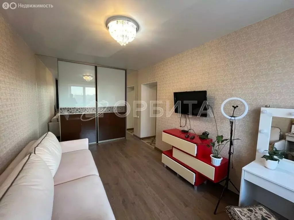 1-комнатная квартира: Тюмень, улица Мельникайте, 138а (38.5 м) - Фото 1