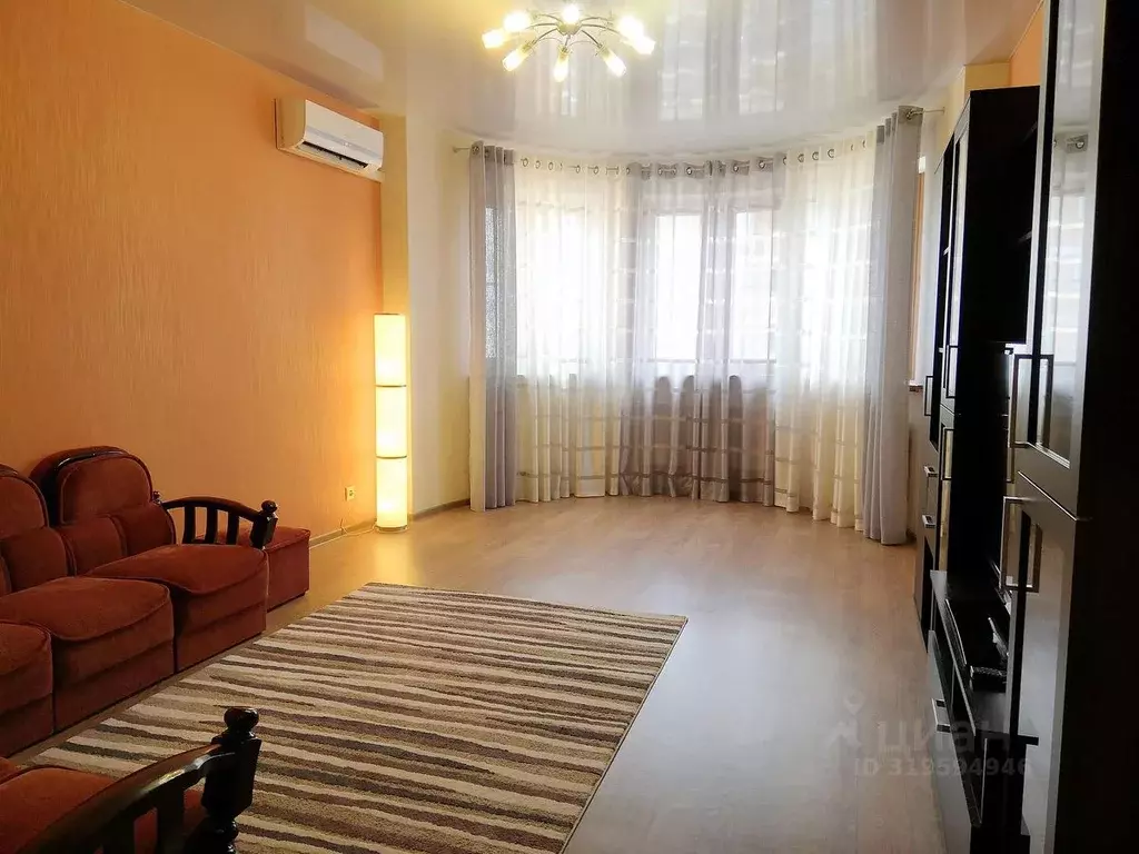 3-к кв. Краснодарский край, Краснодар проезд Репина, 1 (90.5 м) - Фото 0