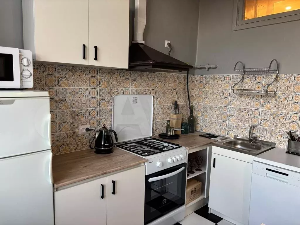 2-к. квартира, 60 м, 6/7 эт. - Фото 1