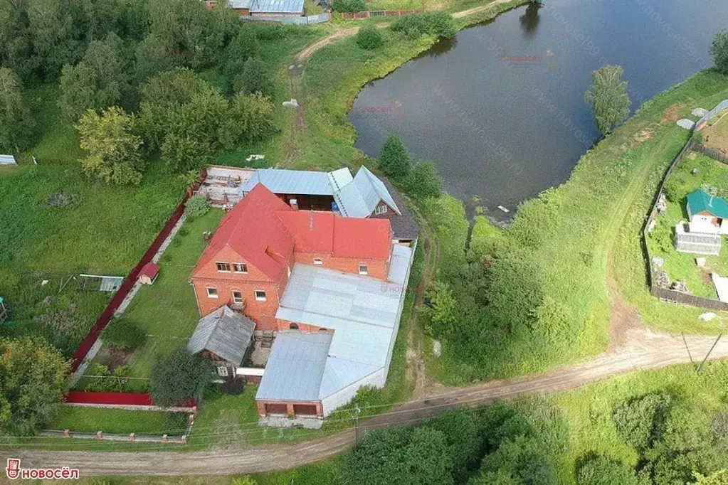 Коттедж в Свердловская область, Березовский муниципальный округ, пос. ... - Фото 1